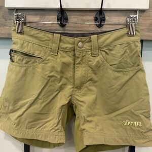 Sherpa Adventure Gear Brown Khaki Shorts SZ 2
